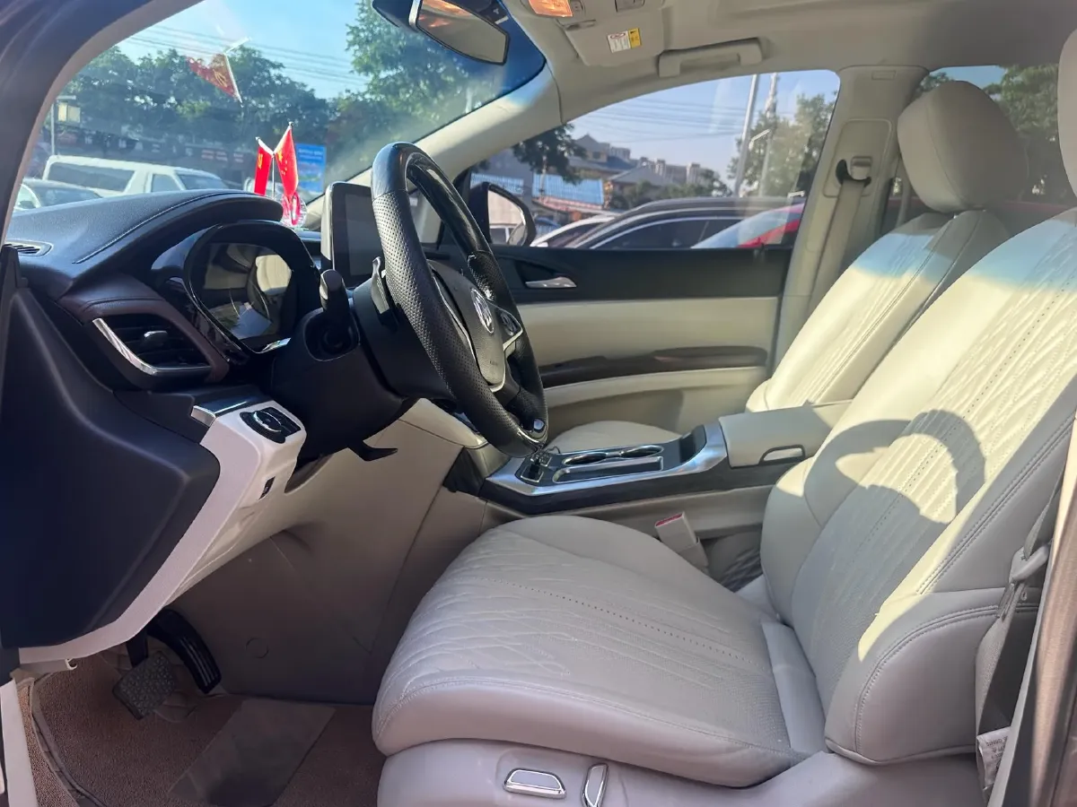 2021 Buick GL8 2.0T 237HP L4 9AT,autocango,china used car exporter,china ev exporter,chinese used car exporter,chinese used ev exporter