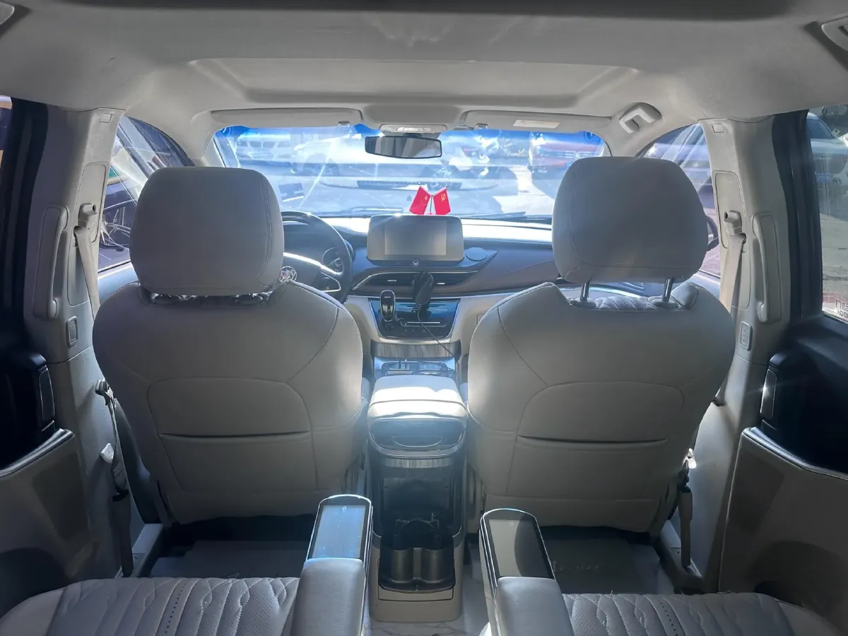 2021 Buick GL8 2.0T 237HP L4 9AT,autocango,china used car exporter,china ev exporter,chinese used car exporter,chinese used ev exporter