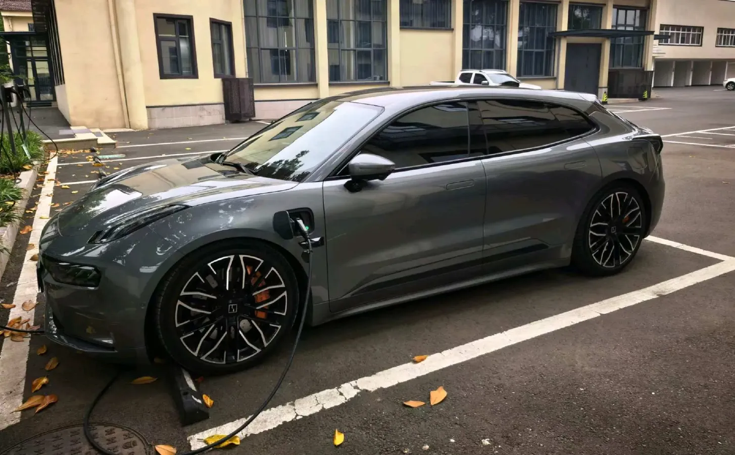 2023 Zeekr 001 BEV 100KWH,autocango,china used car exporter,china ev exporter,chinese used car exporter,chinese used ev exporter