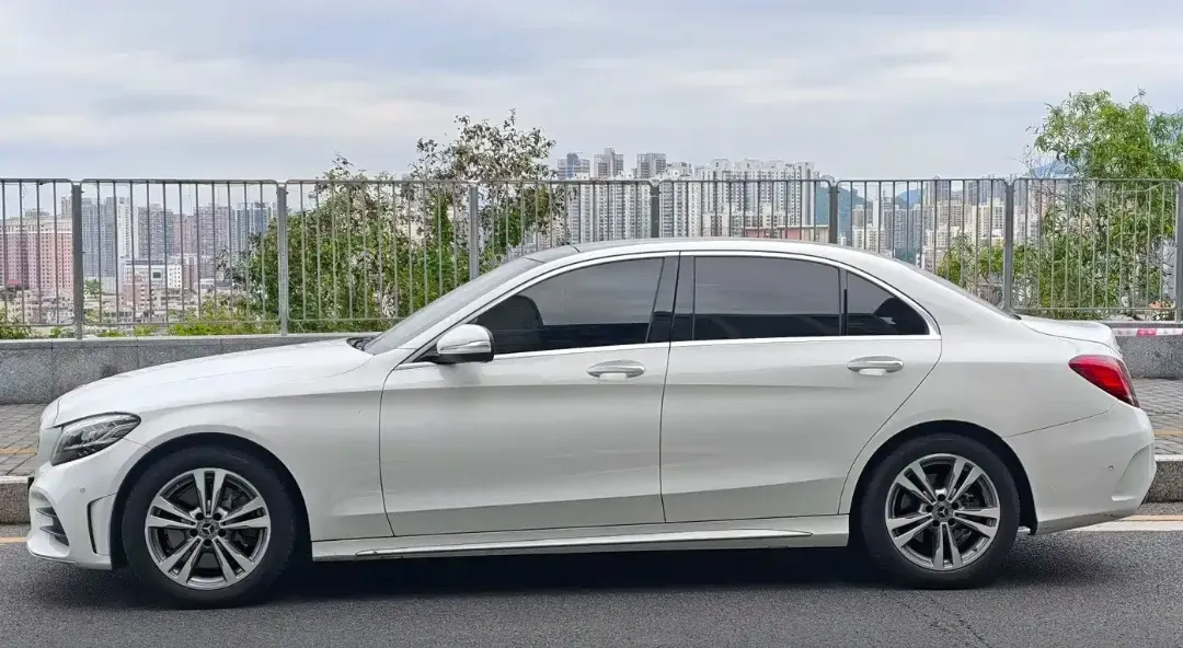 2020 Mercedes-Benz C Class 1.5T 156HP L4 9AT,autocango,china used car exporter,china ev exporter,chinese used car exporter,chinese used ev exporter