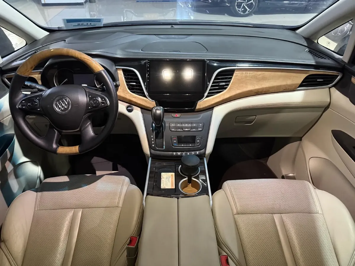 2018 Buick GL8 2.0T 260HP L4 6AT,autocango,china used car exporter,china ev exporter,chinese used car exporter,chinese used ev exporter