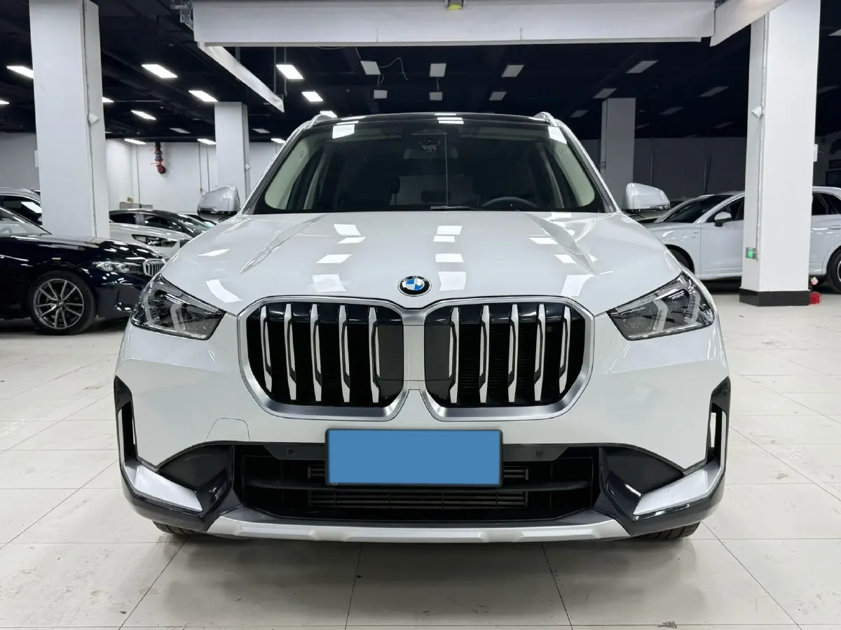 2023 BMW X1 1.5T 156HP L3 7DCT,autocango,china used car exporter,china ev exporter,chinese used car exporter,chinese used ev exporter