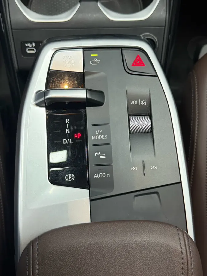2023 BMW X1 1.5T 156HP L3 7DCT,autocango,china used car exporter,china ev exporter,chinese used car exporter,chinese used ev exporter