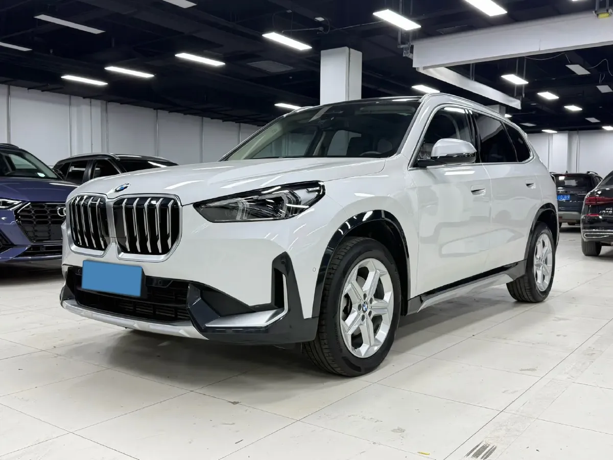 2023 BMW X1 1.5T 156HP L3 7DCT,autocango,china used car exporter,china ev exporter,chinese used car exporter,chinese used ev exporter