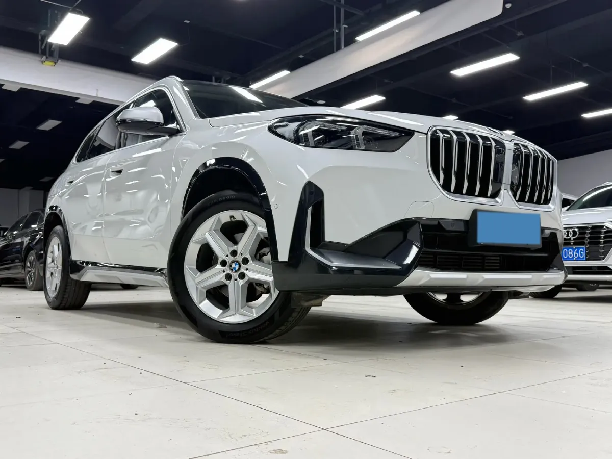 2023 BMW X1 1.5T 156HP L3 7DCT,autocango,china used car exporter,china ev exporter,chinese used car exporter,chinese used ev exporter