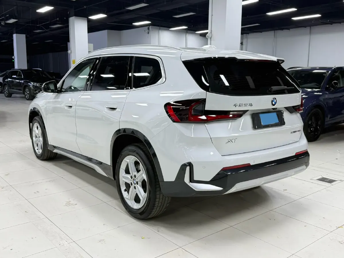 2023 BMW X1 1.5T 156HP L3 7DCT,autocango,china used car exporter,china ev exporter,chinese used car exporter,chinese used ev exporter