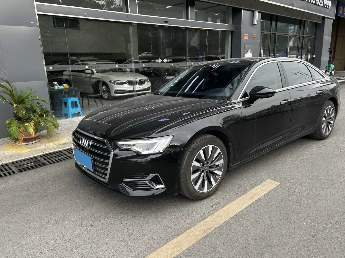 2024 Audi A6L 2.0T 245HP L4 7DCT,autocango,china used car exporter,china ev exporter,chinese used car exporter,chinese used ev exporter