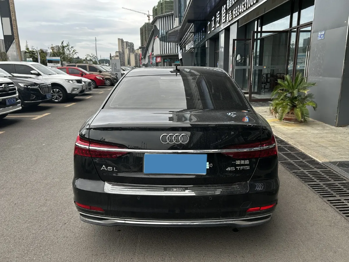 2024 Audi A6L 2.0T 245HP L4 7DCT,autocango,china used car exporter,china ev exporter,chinese used car exporter,chinese used ev exporter