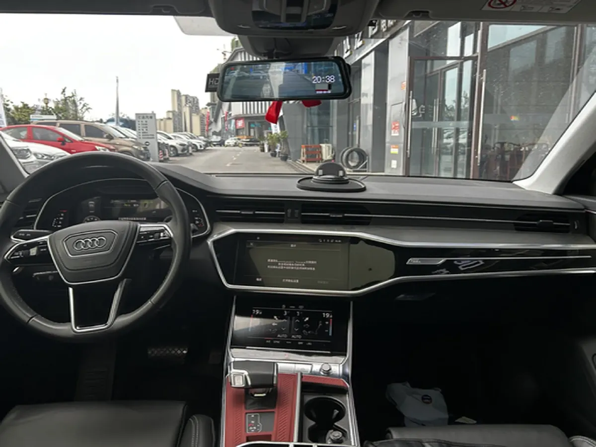 2024 Audi A6L 2.0T 245HP L4 7DCT,autocango,china used car exporter,china ev exporter,chinese used car exporter,chinese used ev exporter