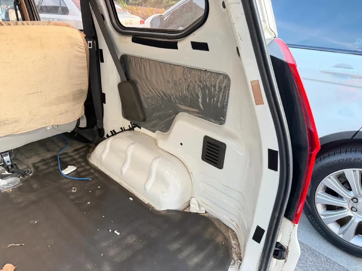2015 WuLing HongGuang 1.5L 112HP L4 5MT,autocango,china used car exporter,china ev exporter,chinese used car exporter,chinese used ev exporter