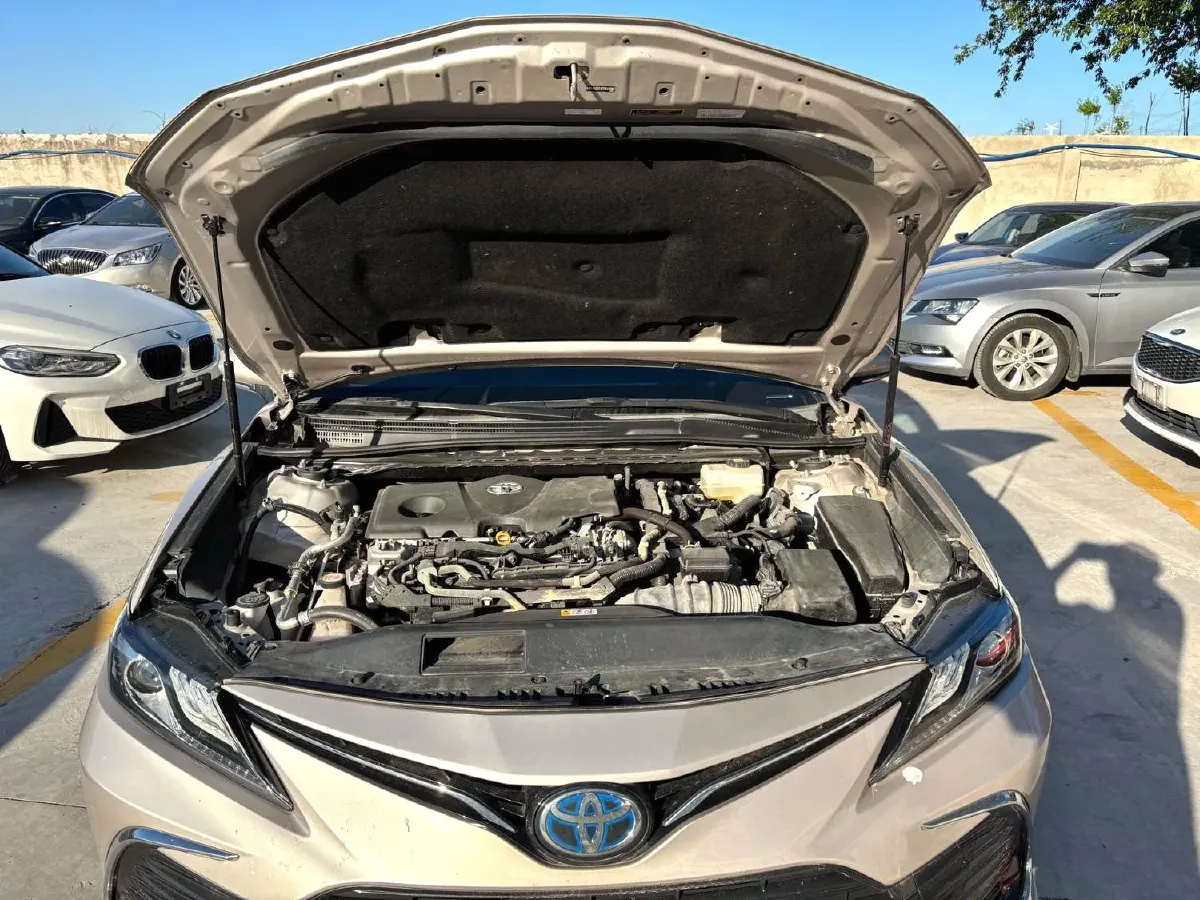 2021 Toyota Camry 2.5L 178HP L4 E-CVT Hybrid,autocango,china used car exporter,china ev exporter,chinese used car exporter,chinese used ev exporter