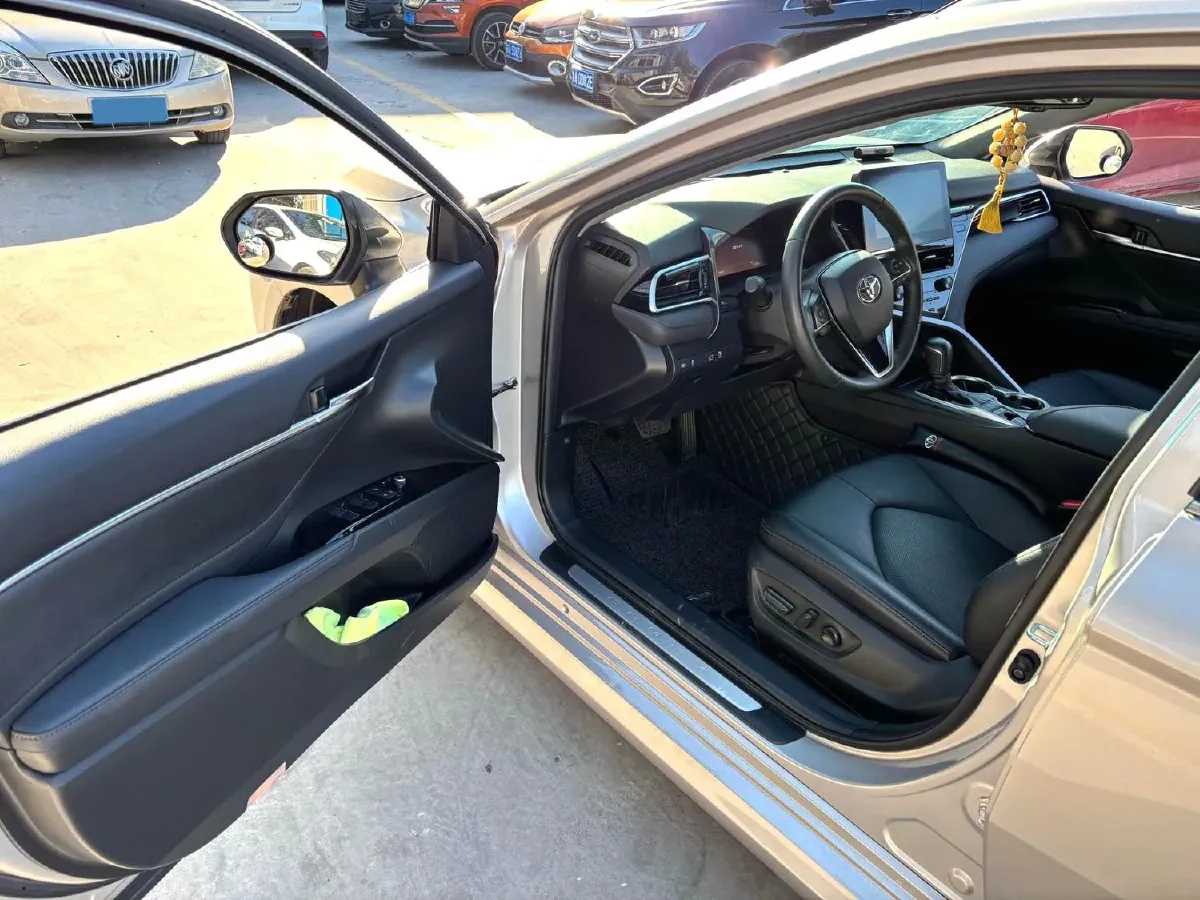 2021 Toyota Camry 2.5L 178HP L4 E-CVT Hybrid,autocango,china used car exporter,china ev exporter,chinese used car exporter,chinese used ev exporter