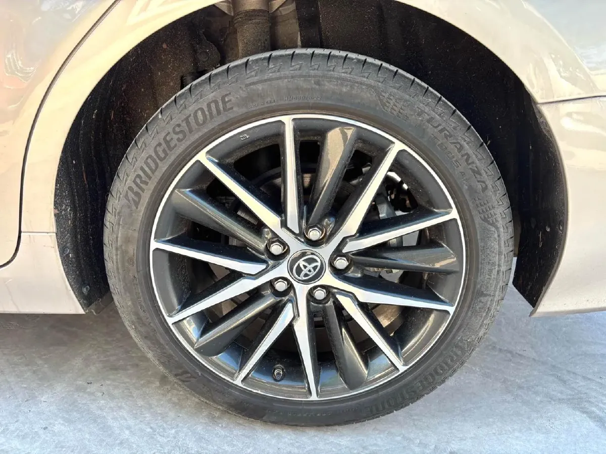 2021 Toyota Camry 2.5L 178HP L4 E-CVT Hybrid,autocango,china used car exporter,china ev exporter,chinese used car exporter,chinese used ev exporter