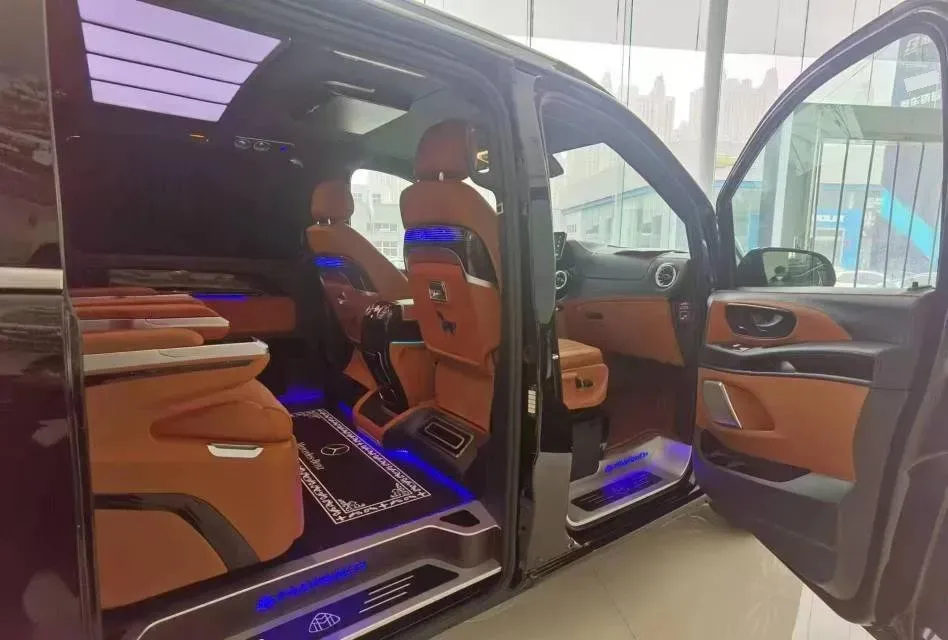 2021 Mercedes-Benz Vito 2.0T 211HP L4 9AT,autocango,china used car exporter,china ev exporter,chinese used car exporter,chinese used ev exporter