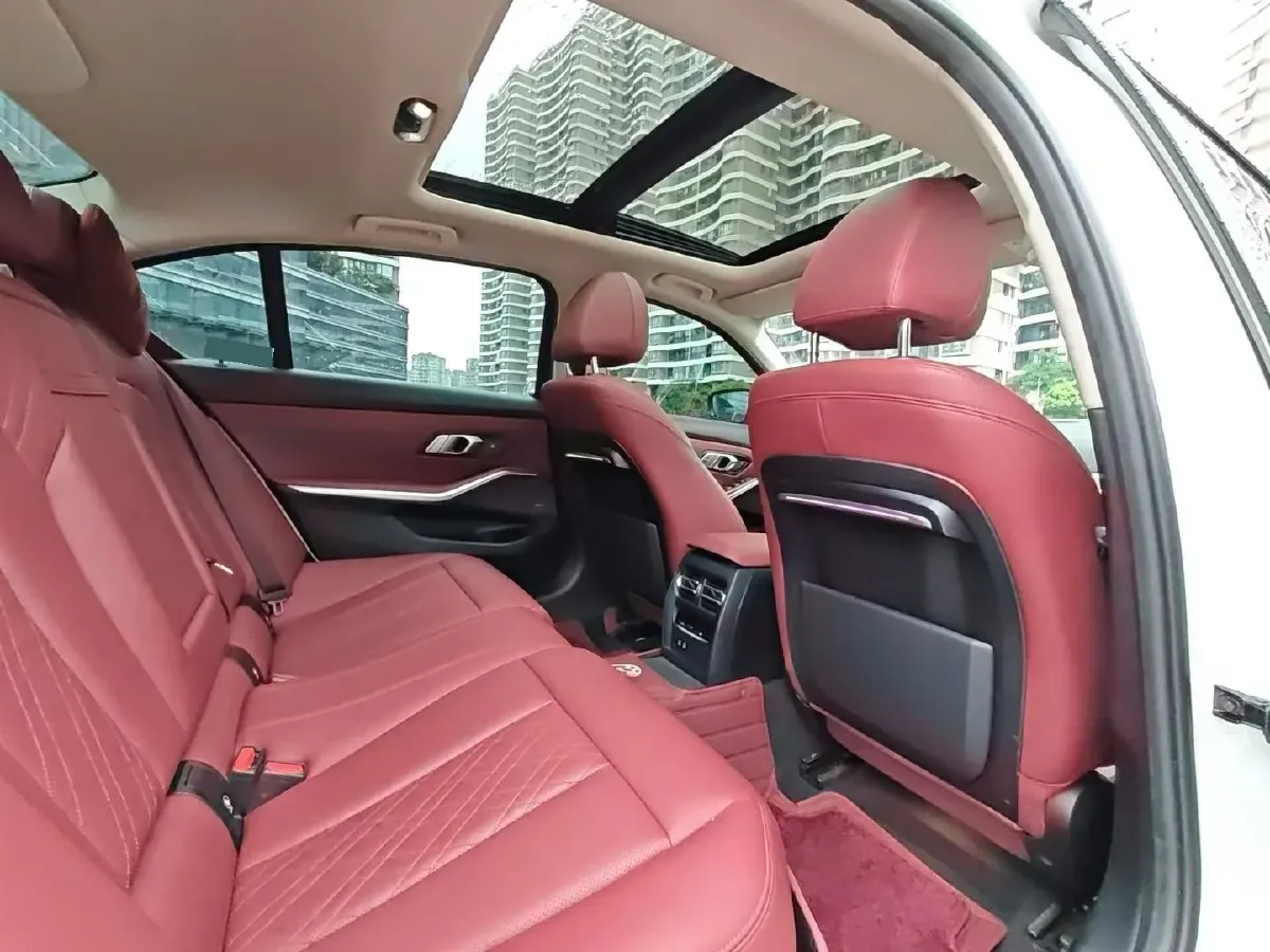 2022 BMW 3 Series 2.0T 184HP L4 8AT,autocango,china used car exporter,china ev exporter,chinese used car exporter,chinese used ev exporter