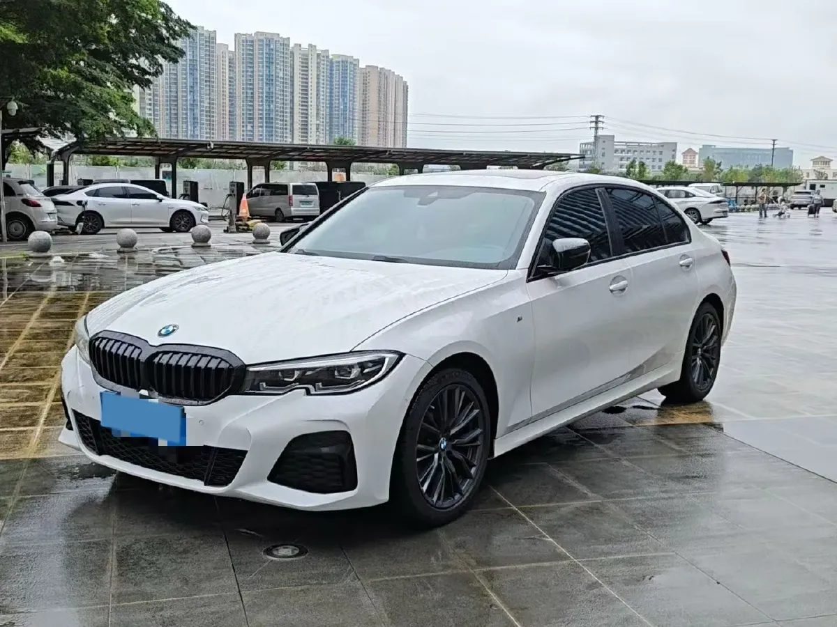 2022 BMW 3 Series 2.0T 184HP L4 8AT,autocango,china used car exporter,china ev exporter,chinese used car exporter,chinese used ev exporter