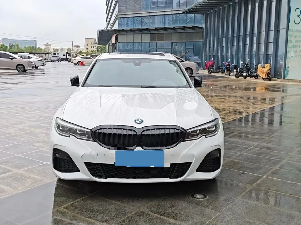 2022 BMW 3 Series 2.0T 184HP L4 8AT,autocango,china used car exporter,china ev exporter,chinese used car exporter,chinese used ev exporter