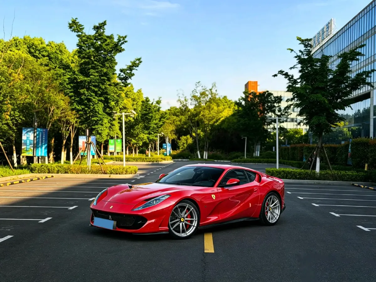 2017 Ferrari 812 6.5L 800HP V12 7DCT,autocango,china used car exporter,china ev exporter,chinese used car exporter,chinese used ev exporter
