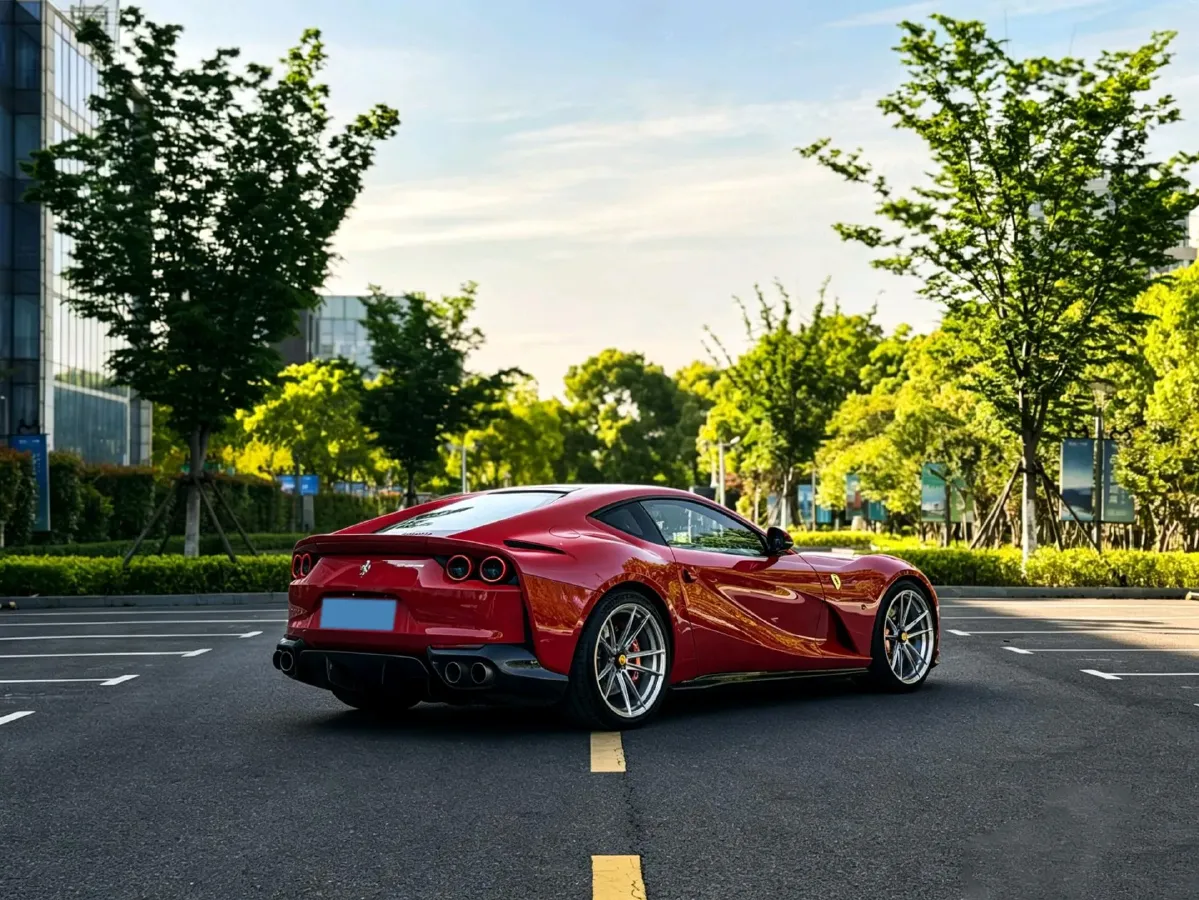 2017 Ferrari 812 6.5L 800HP V12 7DCT,autocango,china used car exporter,china ev exporter,chinese used car exporter,chinese used ev exporter