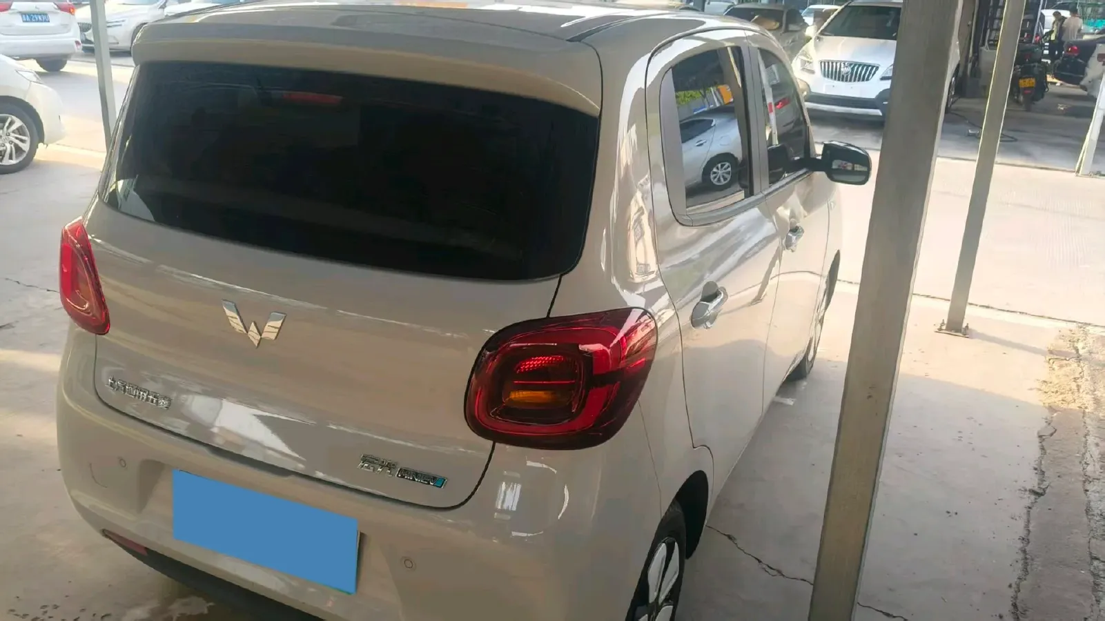 2025 WuLing HongGuang MINI EV BEV 16.2KWH,autocango,china used car exporter,china ev exporter,chinese used car exporter,chinese used ev exporter