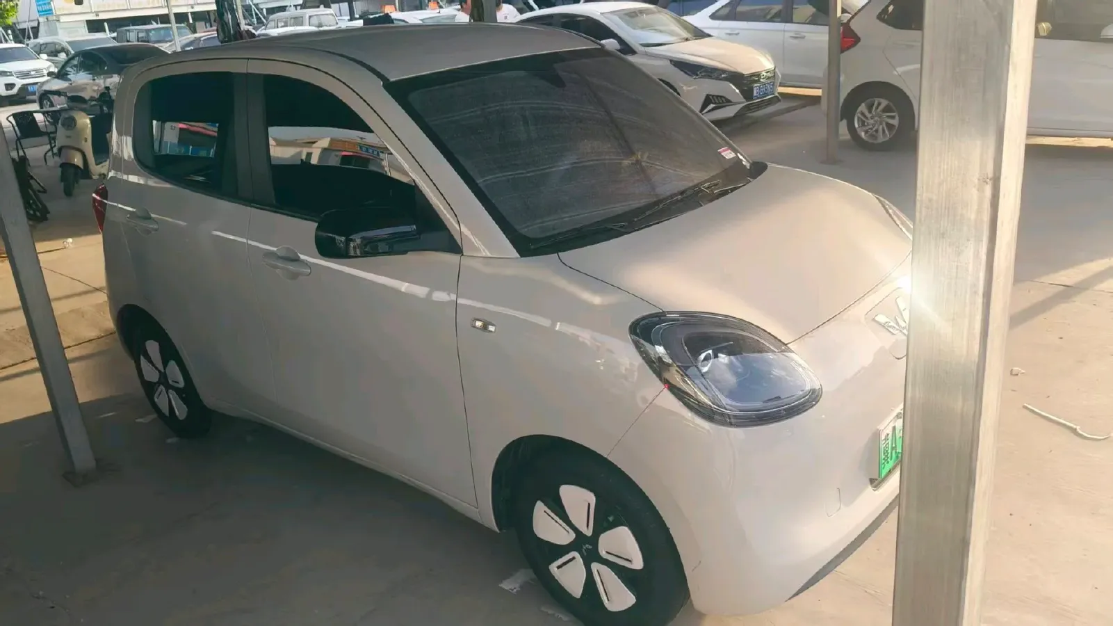 2025 WuLing HongGuang MINI EV BEV 16.2KWH,autocango,china used car exporter,china ev exporter,chinese used car exporter,chinese used ev exporter