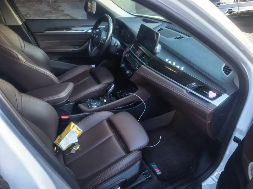 2021 BMW X1 2.0T 192HP L4 8AT,autocango,china used car exporter,china ev exporter,chinese used car exporter,chinese used ev exporter