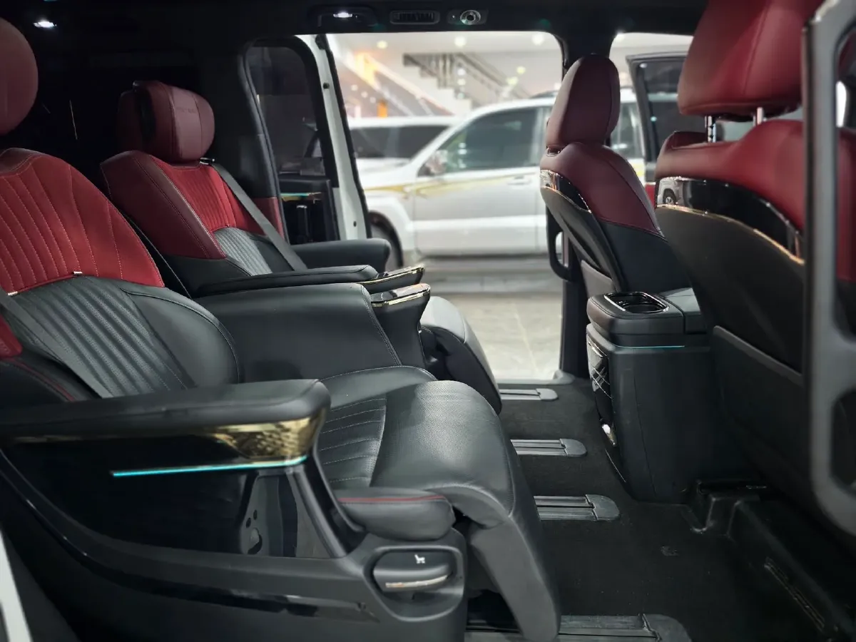 2023 GAC Trumpchi M8 2.0T 190HP L4 E-CVT Hybrid,autocango,china used car exporter,china ev exporter,chinese used car exporter,chinese used ev exporter