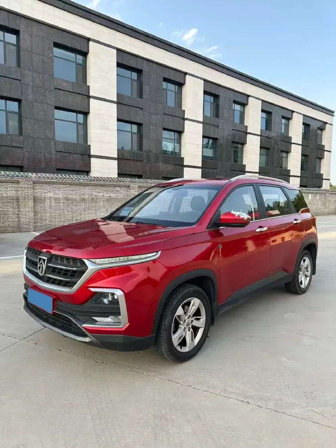 2018 BaoJun 530 1.5T 150HP L4 6MT,autocango,china used car exporter,china ev exporter,chinese used car exporter,chinese used ev exporter