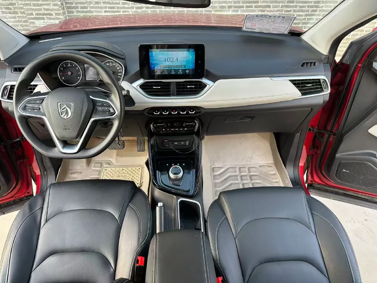 2018 BaoJun 530 1.5T 150HP L4 6MT,autocango,china used car exporter,china ev exporter,chinese used car exporter,chinese used ev exporter
