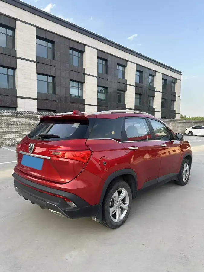 2018 BaoJun 530 1.5T 150HP L4 6MT,autocango,china used car exporter,china ev exporter,chinese used car exporter,chinese used ev exporter