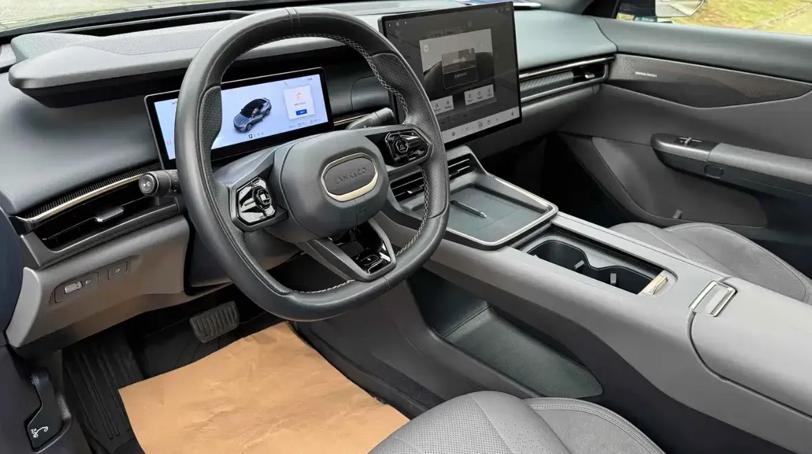2024 LYNK&CO 01 2.0T 254HP L4 8AT,autocango,china used car exporter,china ev exporter,chinese used car exporter,chinese used ev exporter