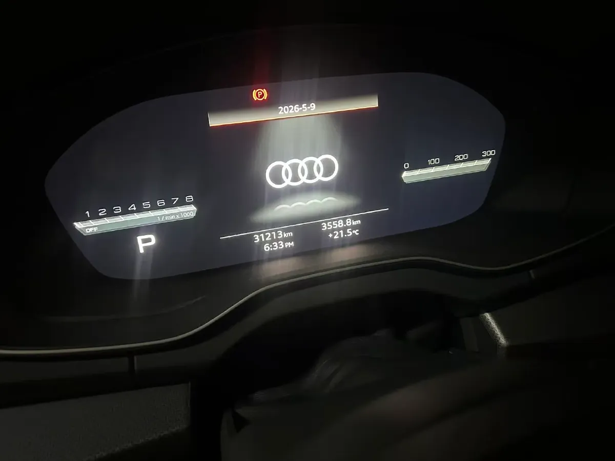 2022 Audi Q5L Sportback 2.0T 190HP L4 7DCT,autocango,china used car exporter,china ev exporter,chinese used car exporter,chinese used ev exporter