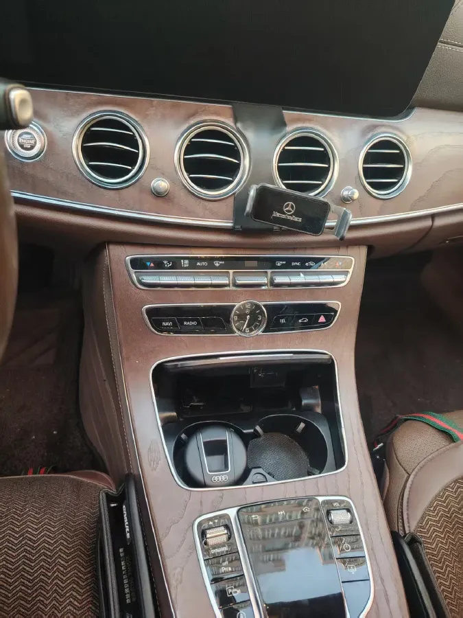 2020 Mercedes-Benz E Class 2.0T 258HP L4 9AT,autocango,china used car exporter,china ev exporter,chinese used car exporter,chinese used ev exporter