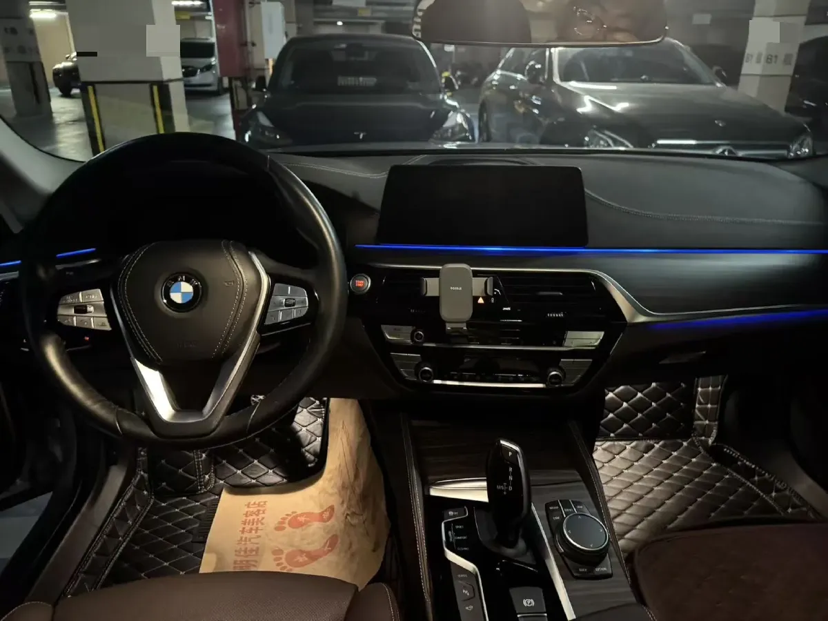 2020 BMW 5 Series 2.0T 184HP L4 8AT PHEV 17.7KWH,autocango,china used car exporter,china ev exporter,chinese used car exporter,chinese used ev exporter