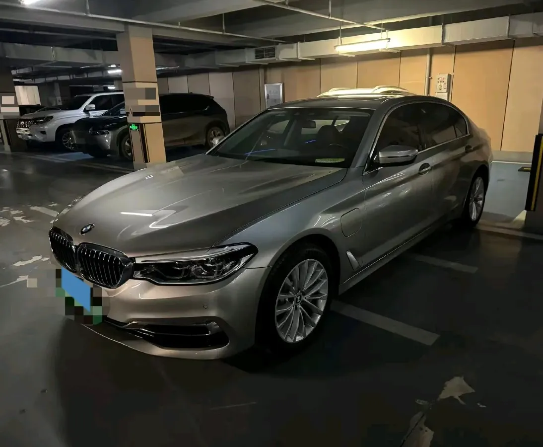 2020 BMW 5 Series 2.0T 184HP L4 8AT PHEV 17.7KWH,autocango,china used car exporter,china ev exporter,chinese used car exporter,chinese used ev exporter
