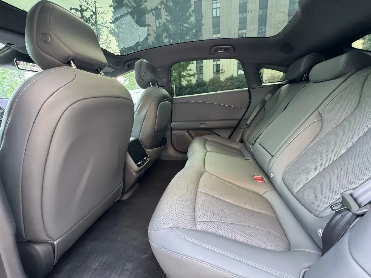 2024 Xpeng P7+ BEV 60.7KWH,autocango,china used car exporter,china ev exporter,chinese used car exporter,chinese used ev exporter