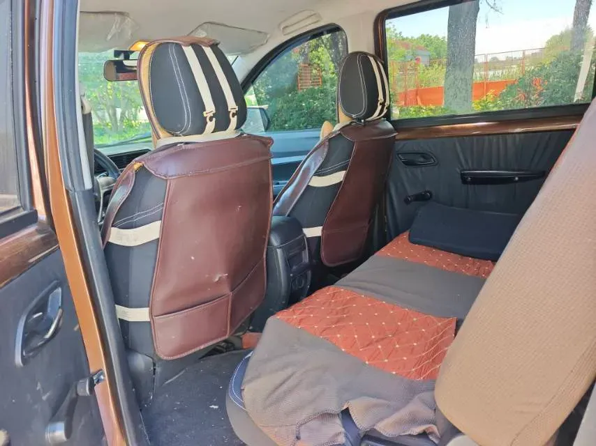 2019 WuLing HongGuang 1.5L 99HP L4 6MT,autocango,china used car exporter,china ev exporter,chinese used car exporter,chinese used ev exporter