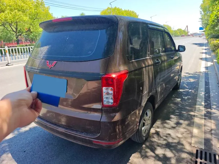 2019 WuLing HongGuang 1.5L 99HP L4 6MT,autocango,china used car exporter,china ev exporter,chinese used car exporter,chinese used ev exporter