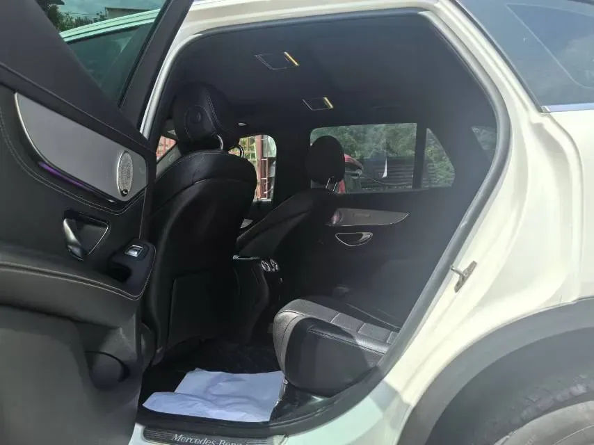 2020 Mercedes-Benz GLC Class 2.0T 197HP L4 9AT,autocango,china used car exporter,china ev exporter,chinese used car exporter,chinese used ev exporter