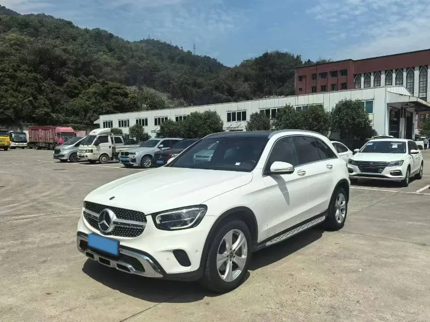 2020 Mercedes-Benz GLC Class 2.0T 197HP L4 9AT,autocango,china used car exporter,china ev exporter,chinese used car exporter,chinese used ev exporter