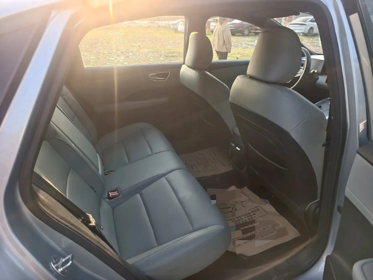 2025 Roewe D6 BEV,autocango,china used car exporter,china ev exporter,chinese used car exporter,chinese used ev exporter