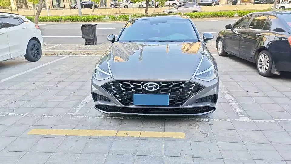 2020 Hyundai Sonata 1.5T 170HP L4 7DCT,autocango,china used car exporter,china ev exporter,chinese used car exporter,chinese used ev exporter