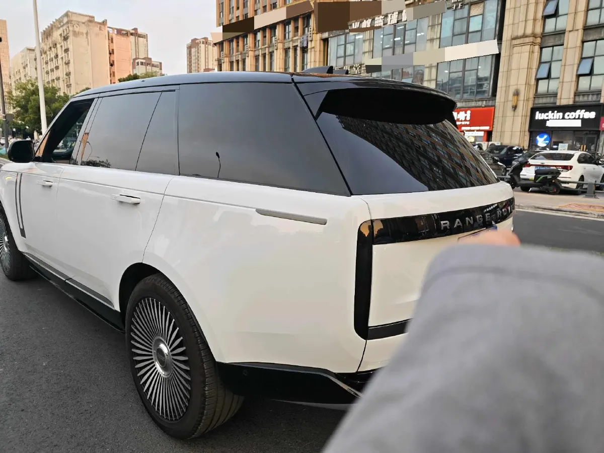 2024 Land Rover Range Rover 3.0T 400HP L6 8AT,autocango,china used car exporter,china ev exporter,chinese used car exporter,chinese used ev exporter
