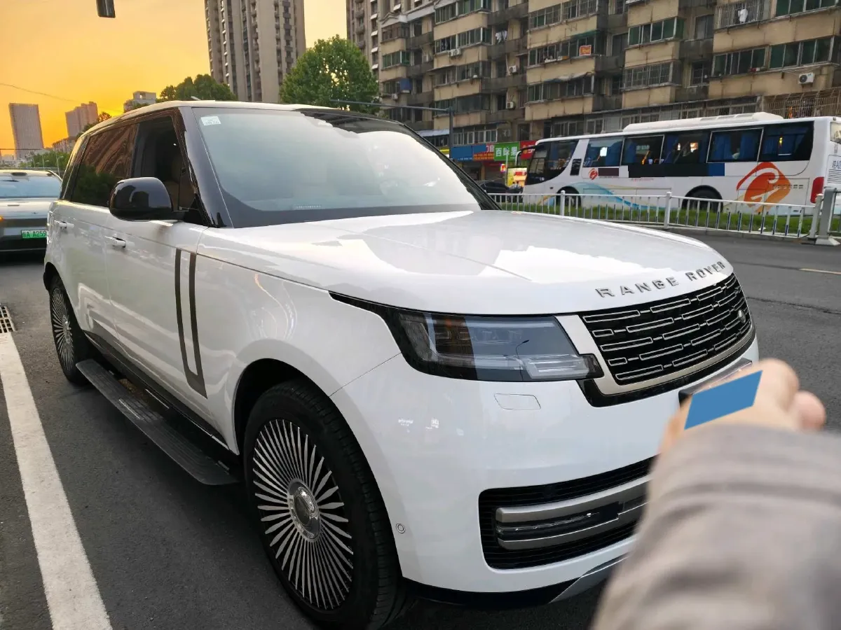 2024 Land Rover Range Rover 3.0T 400HP L6 8AT,autocango,china used car exporter,china ev exporter,chinese used car exporter,chinese used ev exporter