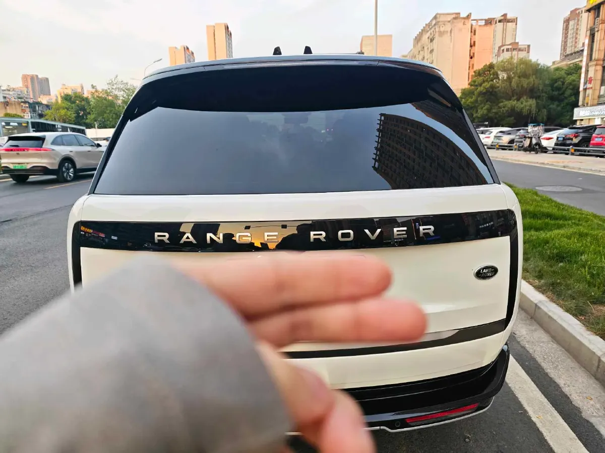 2024 Land Rover Range Rover 3.0T 400HP L6 8AT,autocango,china used car exporter,china ev exporter,chinese used car exporter,chinese used ev exporter