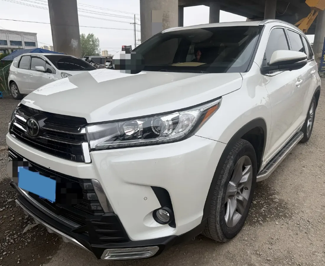 2018 Jeep Grand Commander 2.0T 265HP L4 9AT,autocango,china used car exporter,china ev exporter,chinese used car exporter,chinese used ev exporter