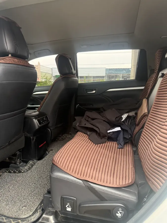 2018 Jeep Grand Commander 2.0T 265HP L4 9AT,autocango,china used car exporter,china ev exporter,chinese used car exporter,chinese used ev exporter