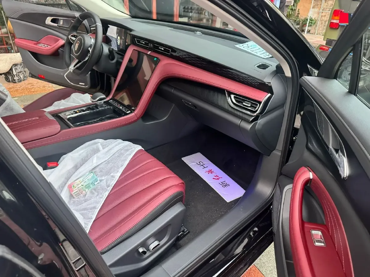 2025 HongQi H5 1.5T 169HP L4 7DCT,autocango,china used car exporter,china ev exporter,chinese used car exporter,chinese used ev exporter
