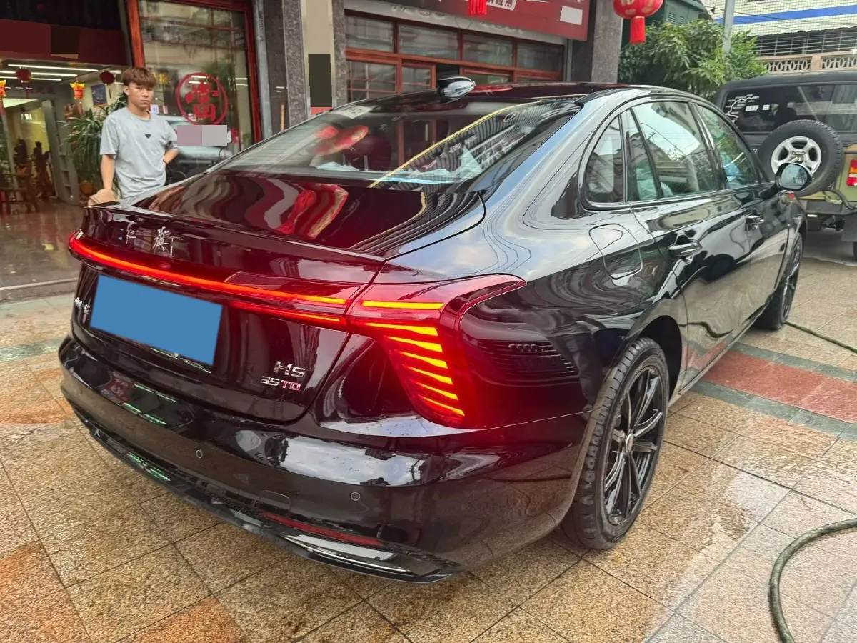 2025 HongQi H5 1.5T 169HP L4 7DCT,autocango,china used car exporter,china ev exporter,chinese used car exporter,chinese used ev exporter