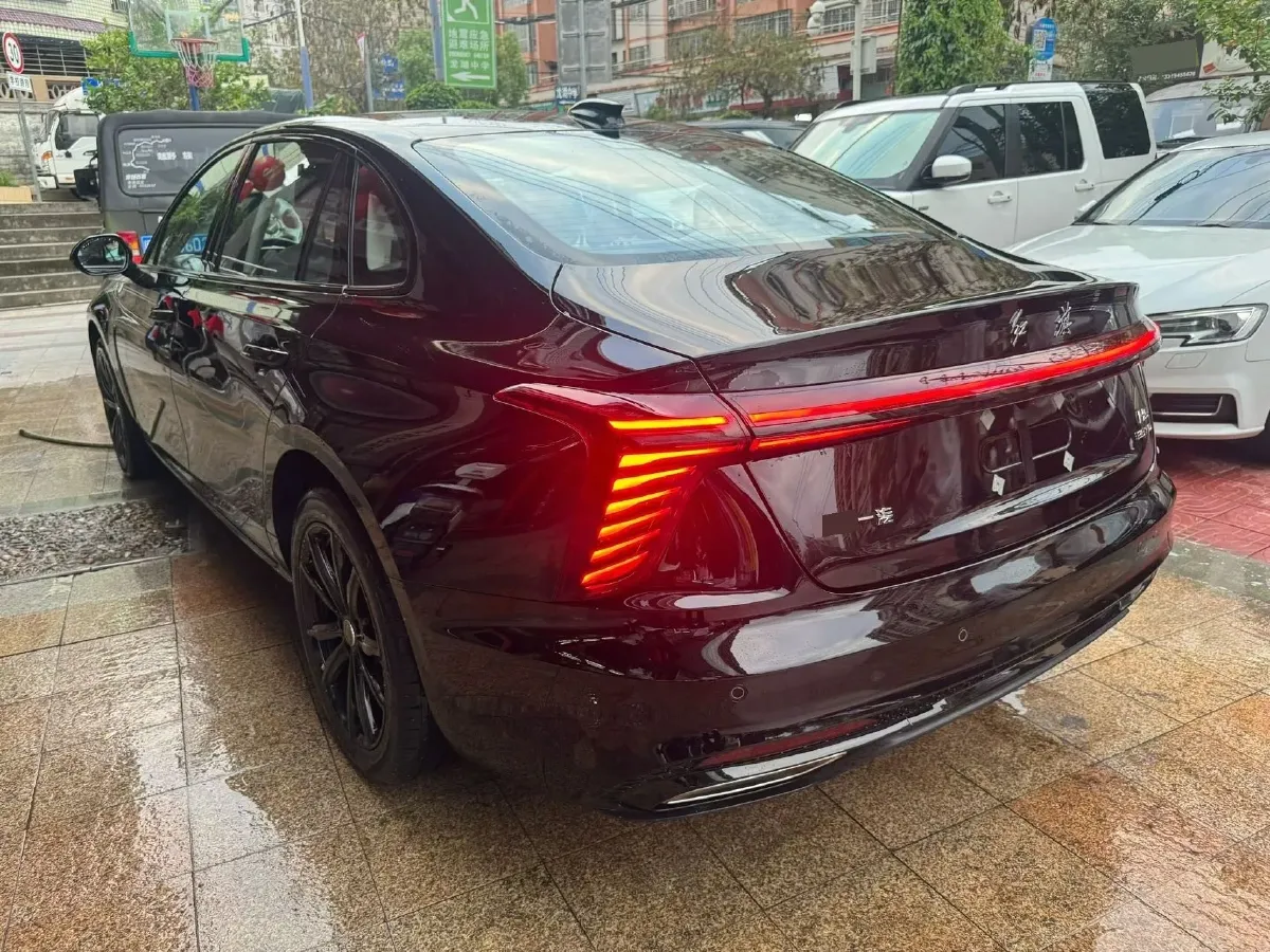 2025 HongQi H5 1.5T 169HP L4 7DCT,autocango,china used car exporter,china ev exporter,chinese used car exporter,chinese used ev exporter